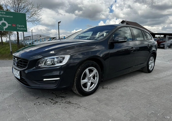 Volvo V60 cena 39999 przebieg: 235000, rok produkcji 2015 z Pajęczno małe 436